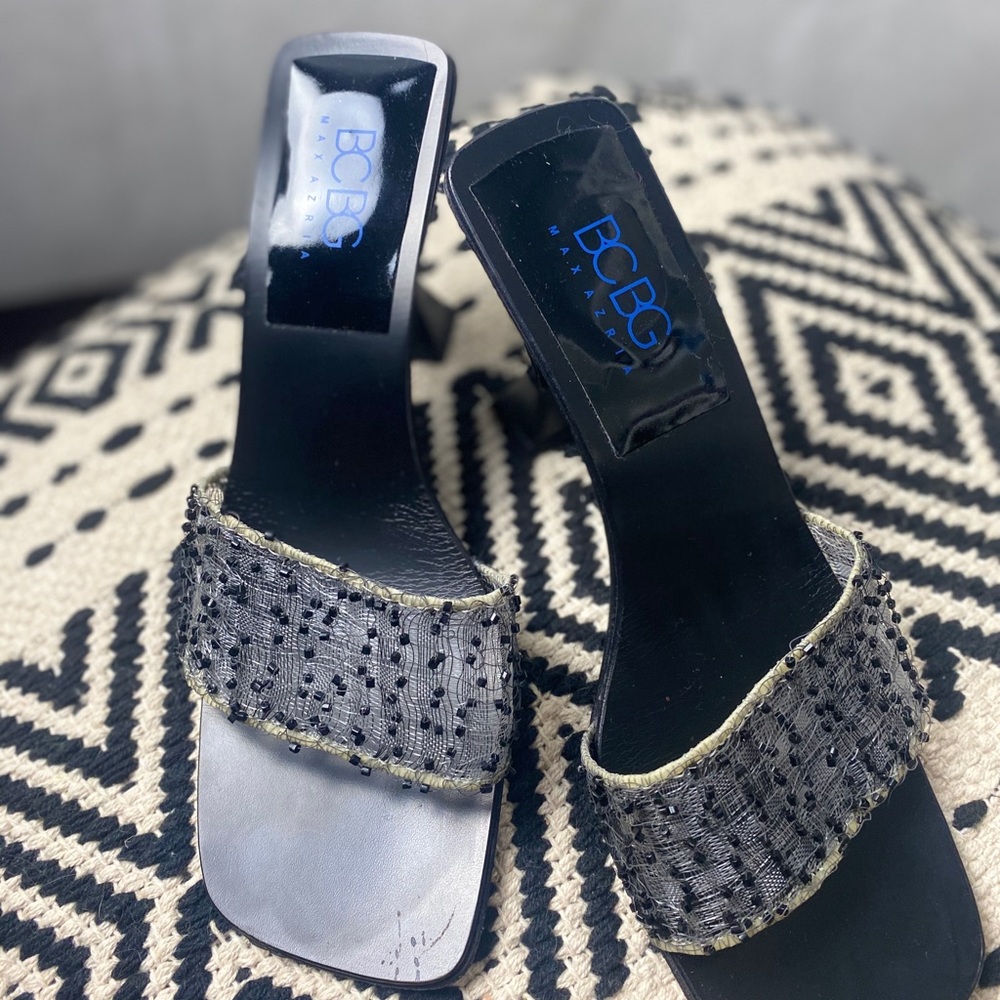 BCBG modern mesh slide. - Picture 8 of 10